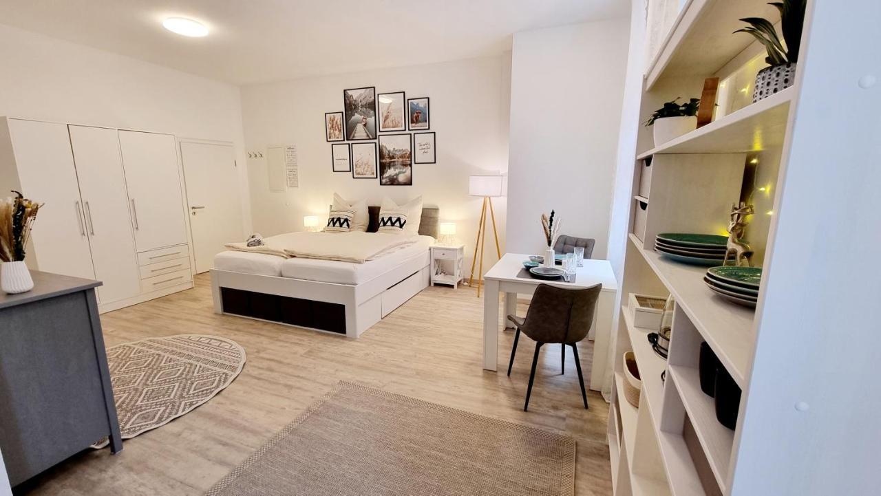Stadtgarten-Studios - Im Zentrum Mit Parkplatz Weingarten  Esterno foto