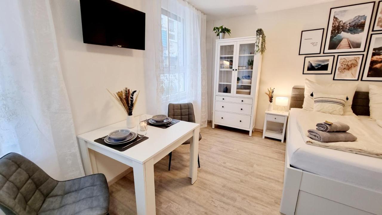 Stadtgarten-Studios - Im Zentrum Mit Parkplatz Weingarten  Esterno foto